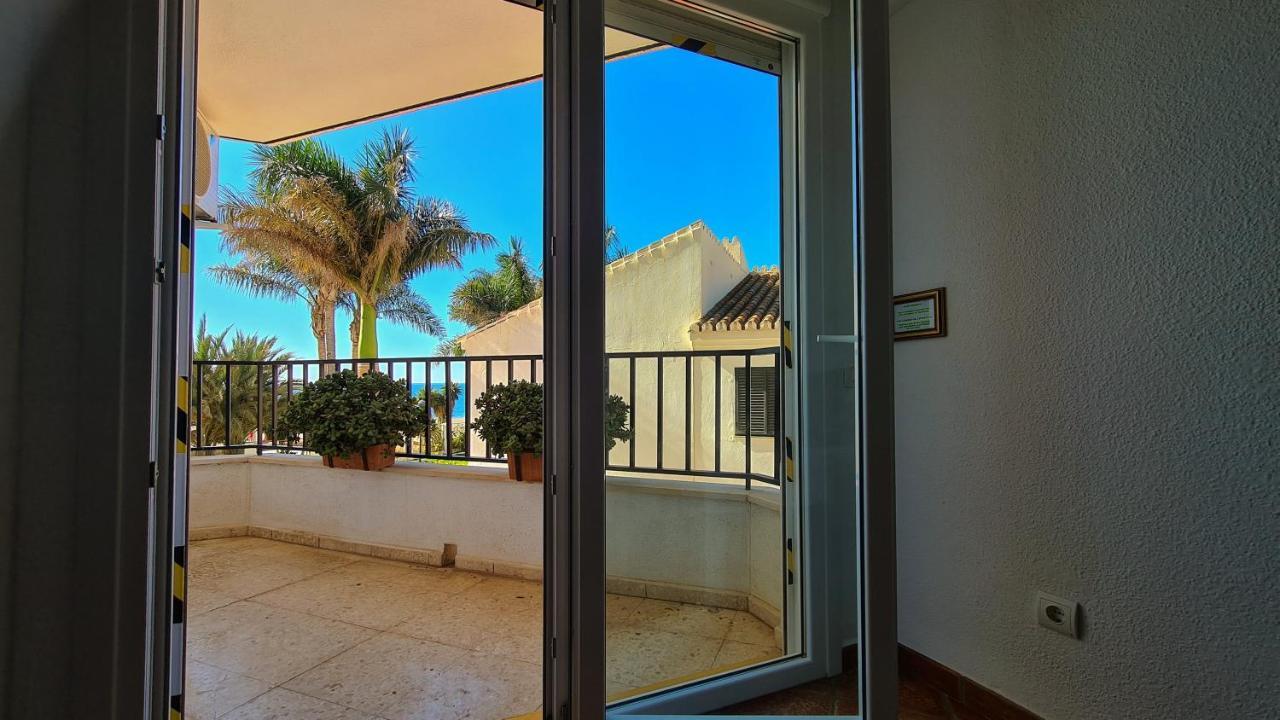קאלטה דה ולס Beach Panorama Caleta מראה חיצוני תמונה